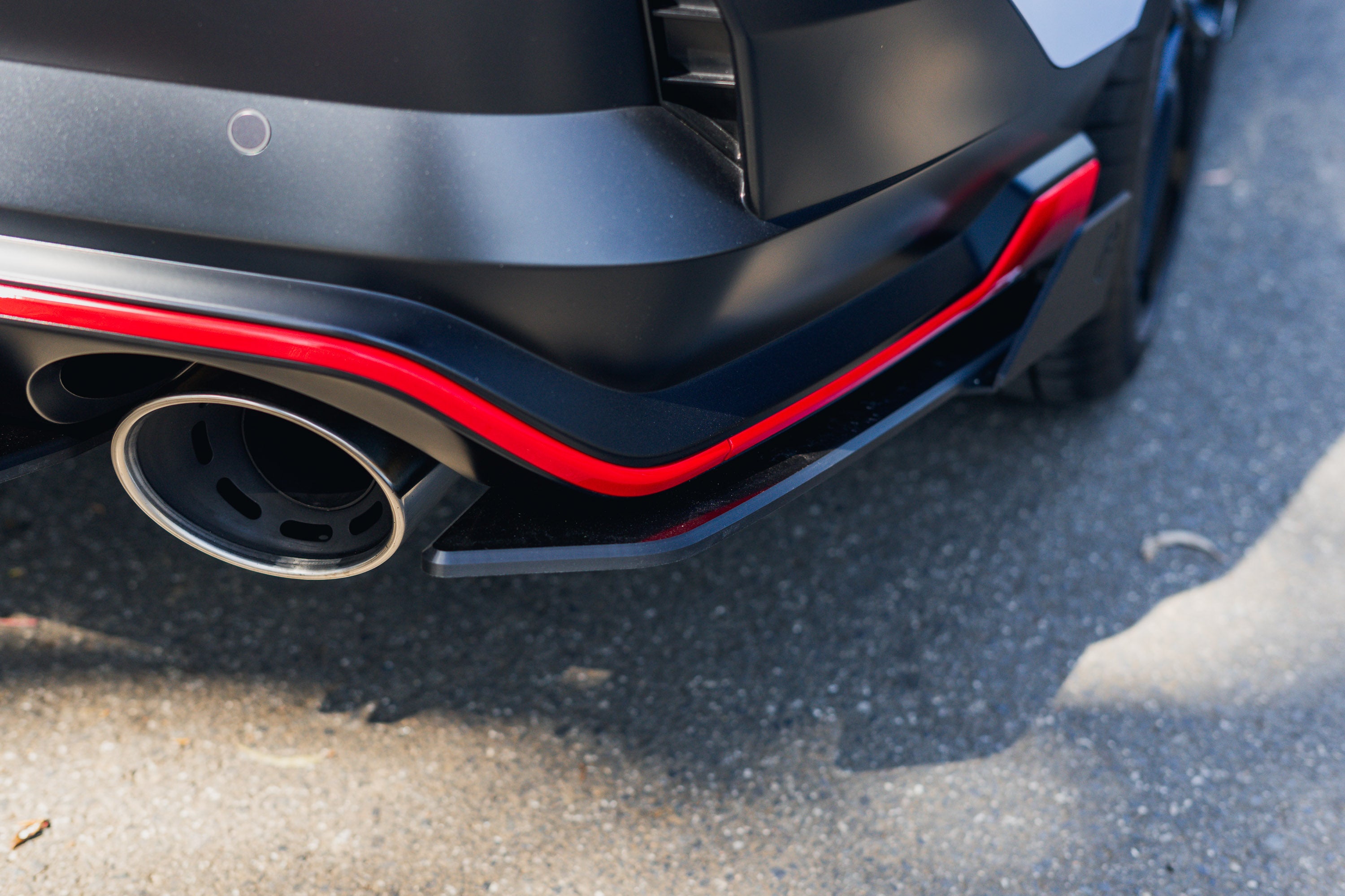 DEMO STOCK - CN7 V2 i30N Sedan FL 2024 Rear Spats (Pair) - GLOSS BLACK