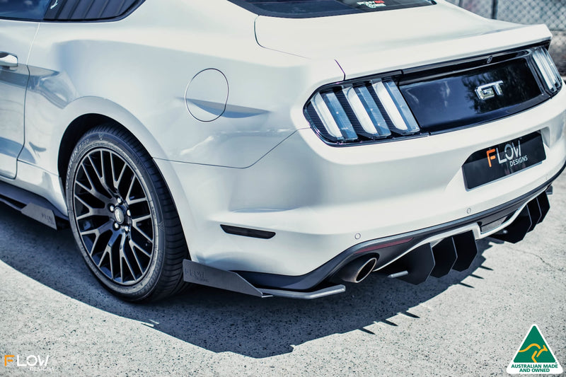 White Ford Mustang S550 FM Rear Diffuser
