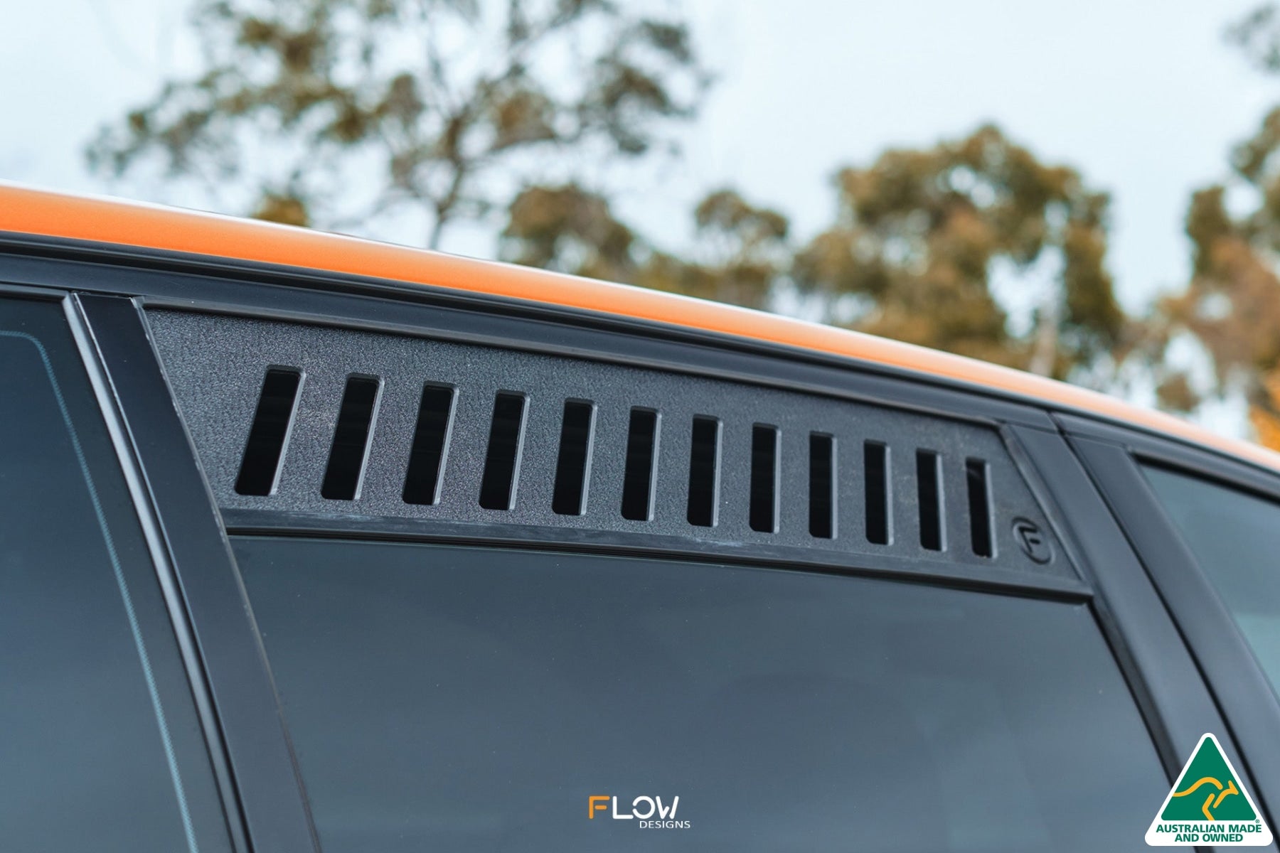 VF Commodore Wagon Rear Window Vents (Pair)