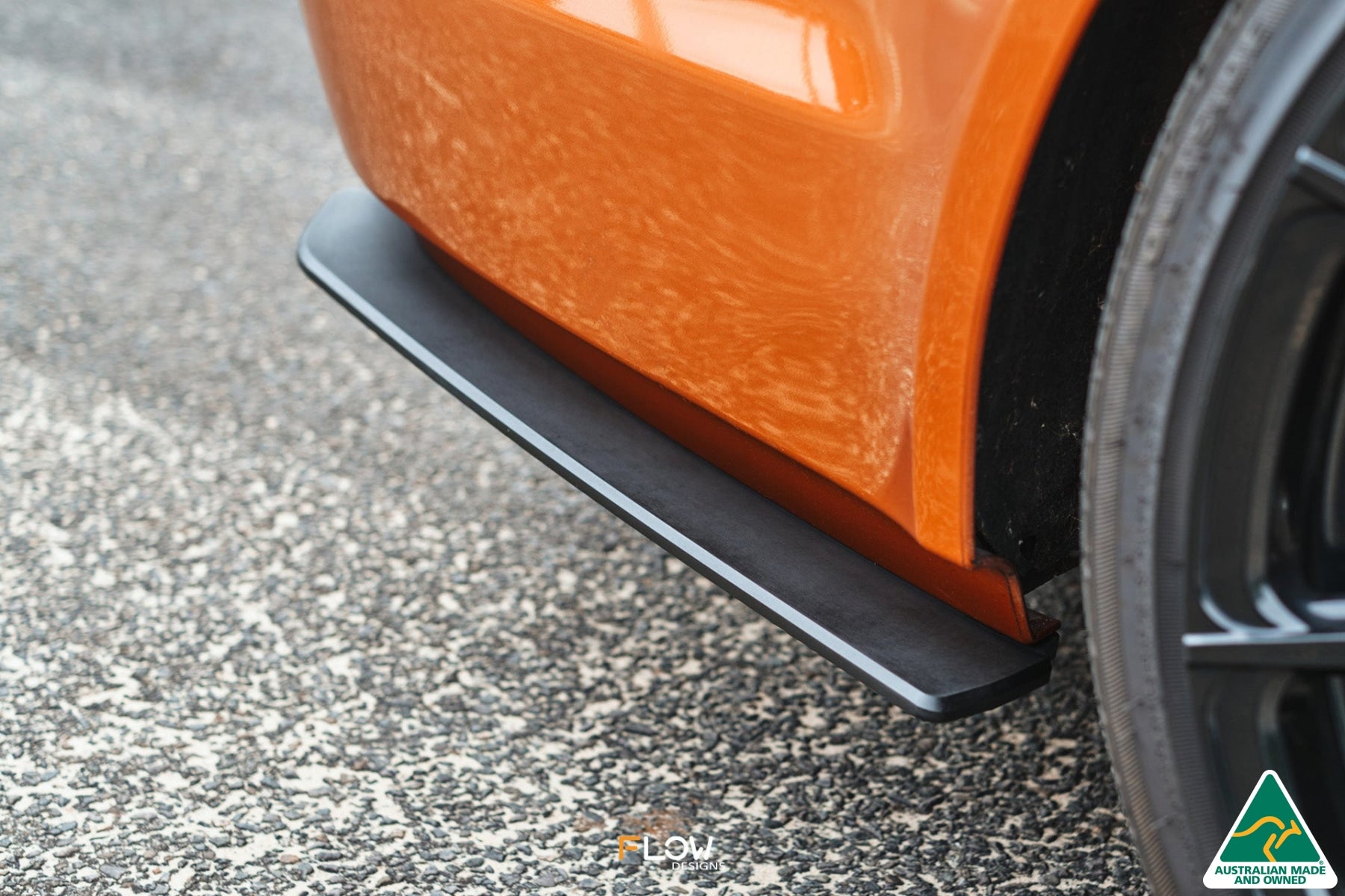 VF Commodore S2 Wagon Rear Spats (Pair)