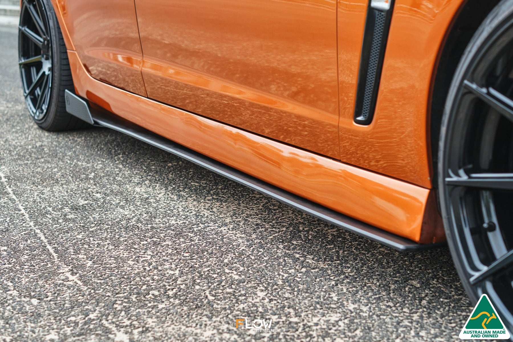 VF Commodore S2 Wagon Side Skirt Splitter Winglets (Pair)