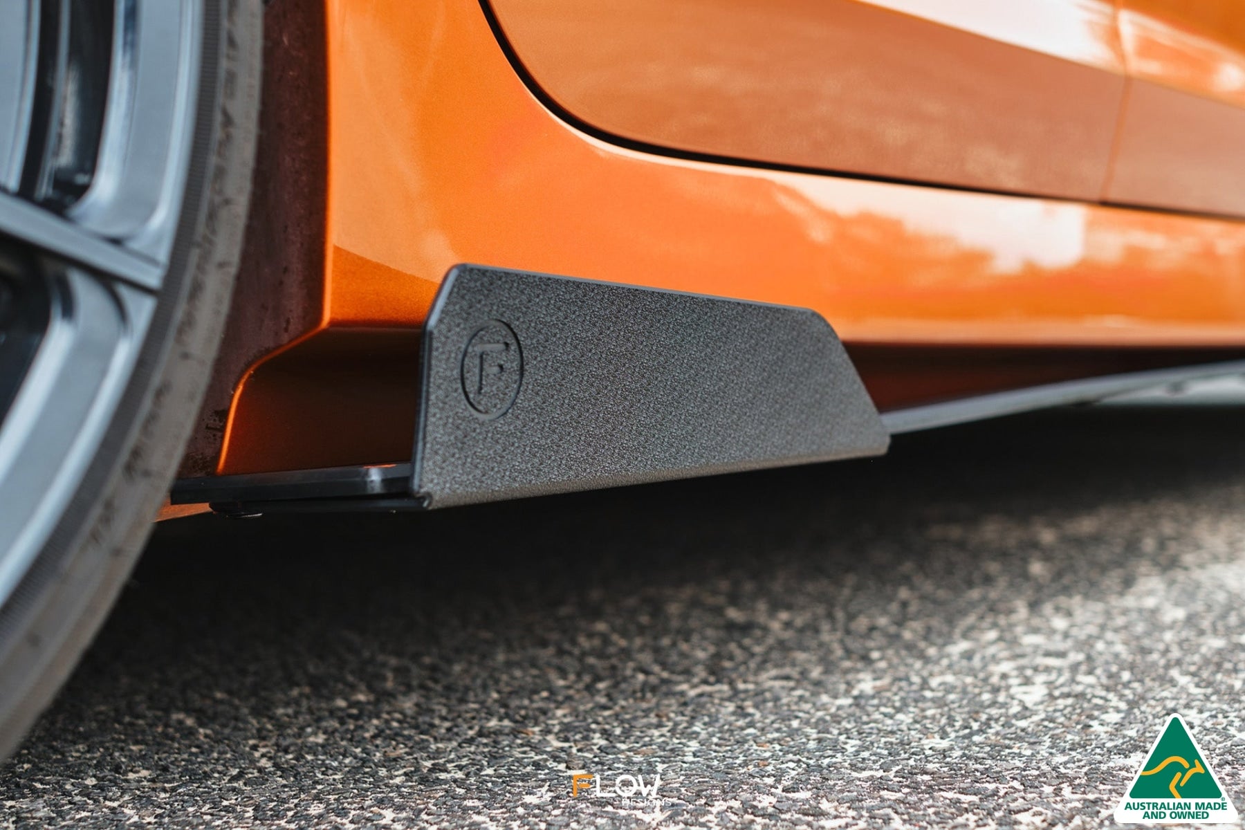 VF Commodore S2 Wagon Side Skirt Splitter Winglets (Pair)